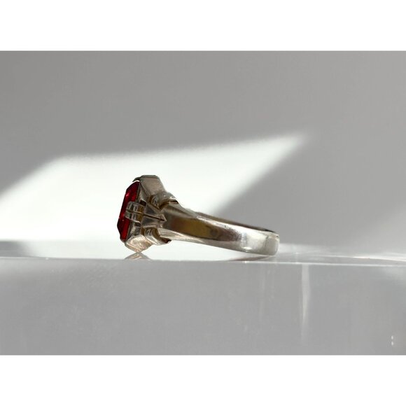 UNCAS Garnet Semi-Precious Gemstone 925 Sterling Silver Vintage Ring - sz 11.75 - Picture 4 of 11